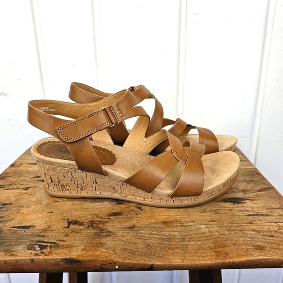 baretraps cork sandals